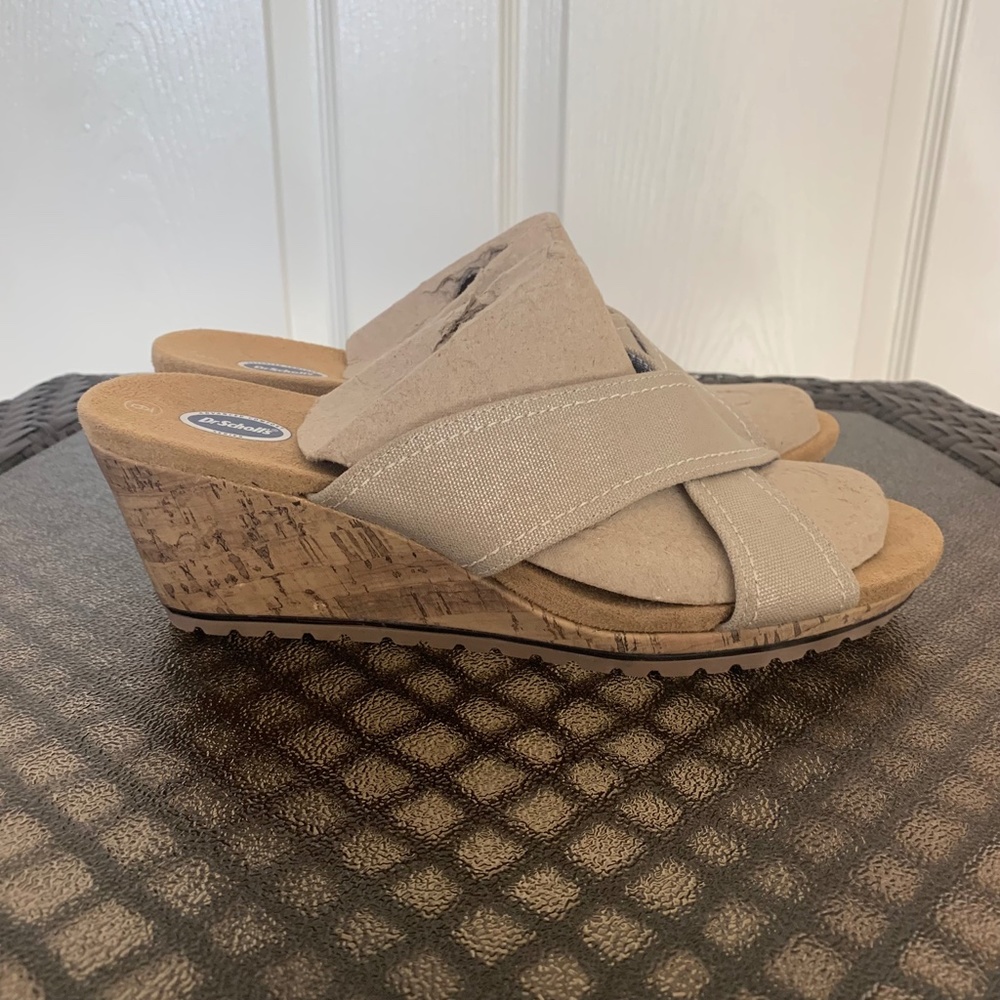 Comfortable Beige Wedge Sandals - Picture 4 of 11